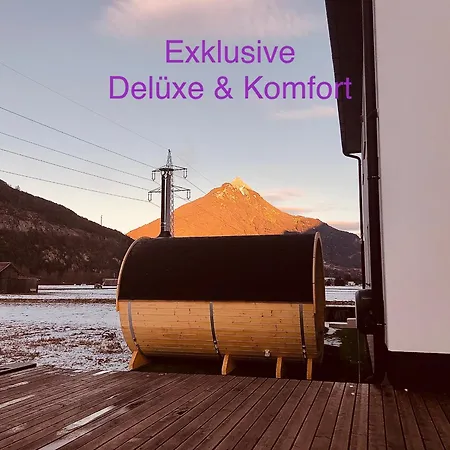 Deluxe Mit Whirlpool Und Fasssauna