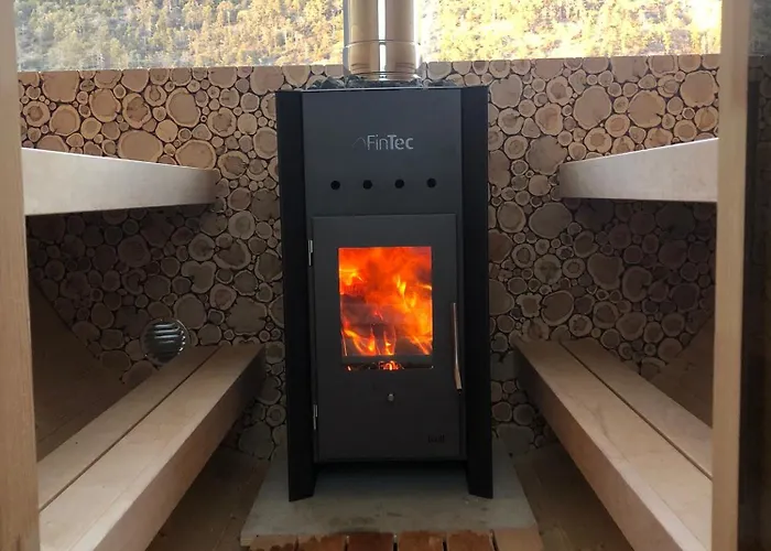 Deluxe Mit Whirlpool Und Fasssauna 아파트