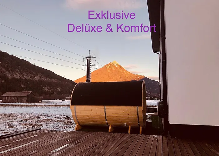 Deluxe Mit Whirlpool Und Fasssauna